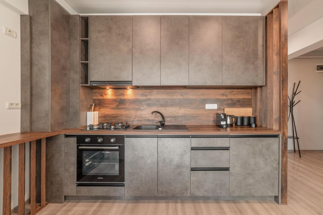 Apartament Zoomers Cazare Mamaia Nord - นาโวดาริ ภายนอก รูปภาพ
